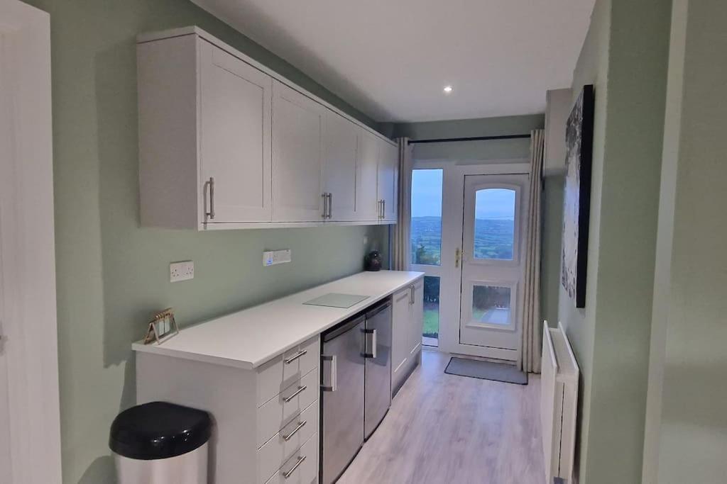 Bracken Cottage Ballyeaston Extérieur photo